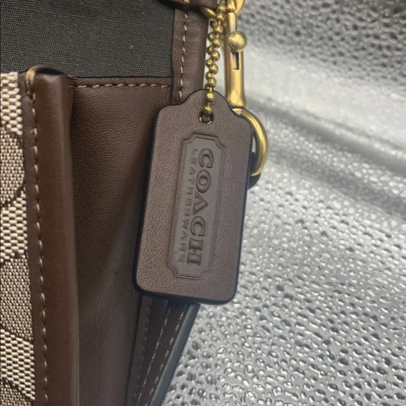 Coach Tan and Brown Signature Shoulder Bag - Picture 3 of 9